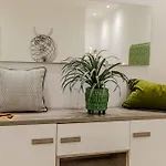 Artis בית הארחה קליארי